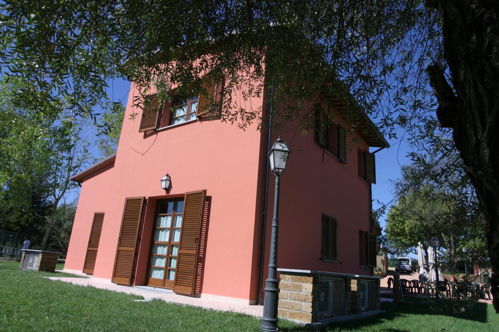 La Bettola Tavern Rooms Restaurant Montopoli in Val dʼArno Zewnętrze zdjęcie